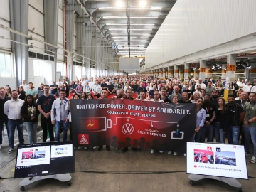 Betriebsversammlung am Volkswagen Standort Salzgitter – Tarifkonflikt bei PowerCo spitzt sich zu