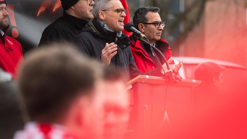 Kundgebung in Salzgitter ein deutliches Signal gegen den drohenden industriellen Kahlschlag und für die Sicherung industrieller Arbeitsplätze