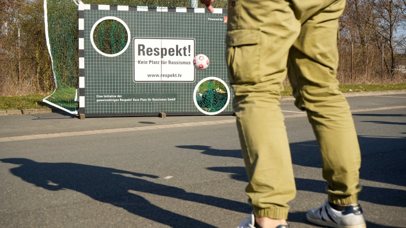 Kundgebung zum Tag gegen Rassismus bei Salzgitter Flachstahl
