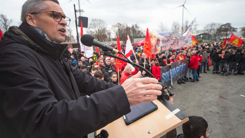 Kundgebung in Salzgitter ein deutliches Signal gegen den drohenden industriellen Kahlschlag und für die Sicherung industrieller Arbeitsplätze